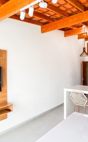 Casa à venda com 180m², 3 quartos e 2 vagas Casa à venda com 180m², 3 quartos e 2 vagasÁrea comum - Churrasqueira