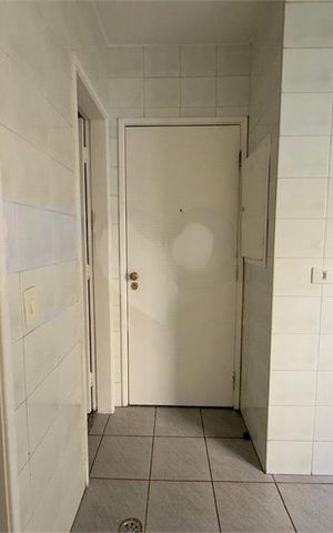 Apartamento à venda com 140m², 4 quartos e 3 vagas