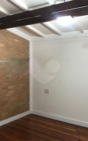 Casa à venda com 220m², 5 quartos e 2 vagas