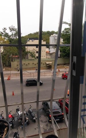 Apartamento à venda com 79m², 2 quartos e sem vaga Apartamento à venda com 79m², 2 quartos e sem vagaPlaquinha