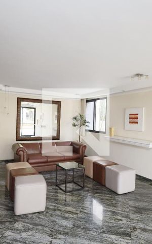 Apartamento à venda com 232m², 4 quartos e 3 vagas Apartamento à venda com 232m², 4 quartos e 3 vagasHall