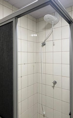 Apartamento para alugar com 49m², 2 quartos e 1 vaga Apartamento para alugar com 49m², 2 quartos e 1 vagaBanheiro
