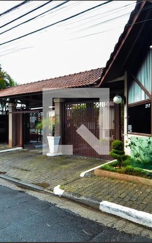 Casa de condomínio à venda com 110m², 3 quartos e 2 vagas Casa de condomínio à venda com 110m², 3 quartos e 2 vagasFachada e portaria