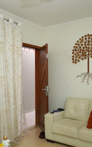 Casa à venda com 123m², 2 quartos e 2 vagasSala