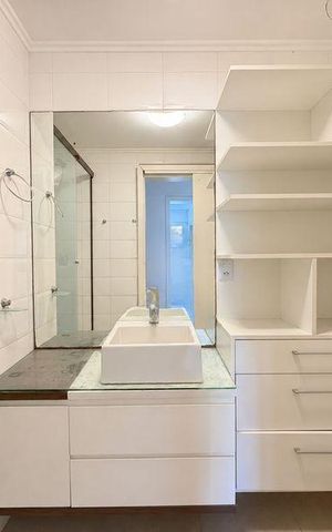 Apartamento para alugar com 82m², 2 quartos e sem vaga Apartamento para alugar com 82m², 2 quartos e sem vagaBanheiro