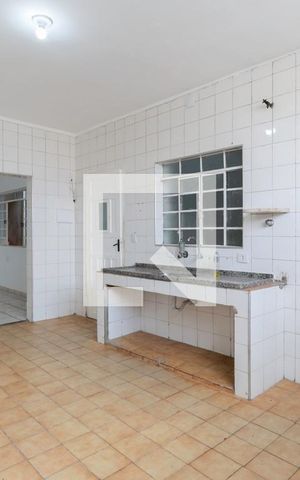 Casa à venda com 120m², 4 quartos e 2 vagas Casa à venda com 120m², 4 quartos e 2 vagasCozinha (casa 2)
