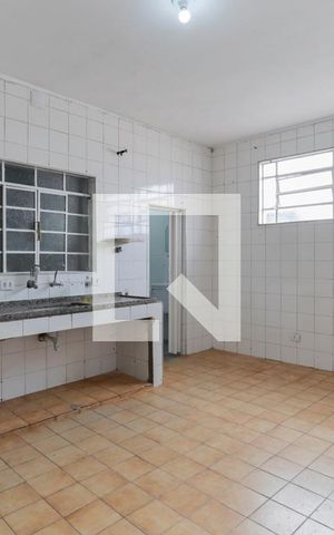 Casa à venda com 120m², 4 quartos e 2 vagas Casa à venda com 120m², 4 quartos e 2 vagasCozinha (casa 2)