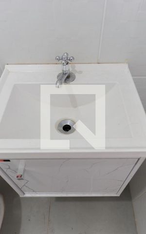 Casa à venda com 120m², 4 quartos e 2 vagas Casa à venda com 120m², 4 quartos e 2 vagasBanheiro (casa 2)
