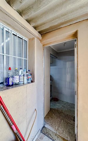 Casa à venda com 120m², 3 quartos e 1 vagaÁrea de Serviço