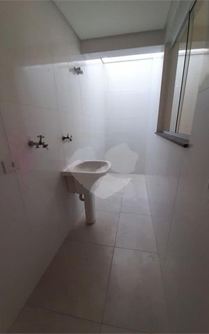 Casa de condomínio à venda com 78m², 2 quartos e 2 vagas