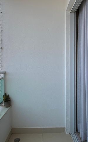 Apartamento à venda com 54m², 2 quartos e 1 vaga Apartamento à venda com 54m², 2 quartos e 1 vagaVaranda