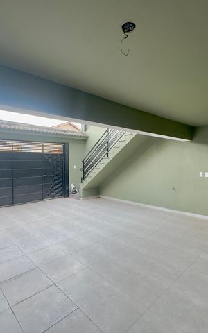 Casa à venda com 160m², 3 quartos e 5 vagas Casa à venda com 160m², 3 quartos e 5 vagasGaragem