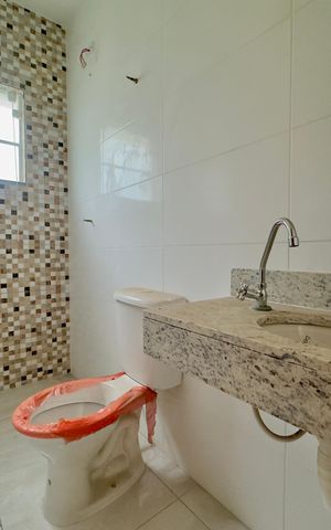 Casa à venda com 160m², 3 quartos e 5 vagas Casa à venda com 160m², 3 quartos e 5 vagasBanheiro 2