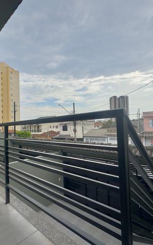 Casa à venda com 160m², 3 quartos e 5 vagas Casa à venda com 160m², 3 quartos e 5 vagasVaranda