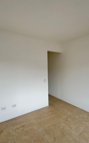 Casa à venda com 160m², 3 quartos e 5 vagas Casa à venda com 160m², 3 quartos e 5 vagasSala
