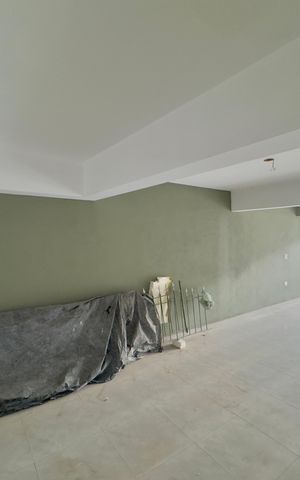 Casa à venda com 160m², 3 quartos e 5 vagas Casa à venda com 160m², 3 quartos e 5 vagasGaragem