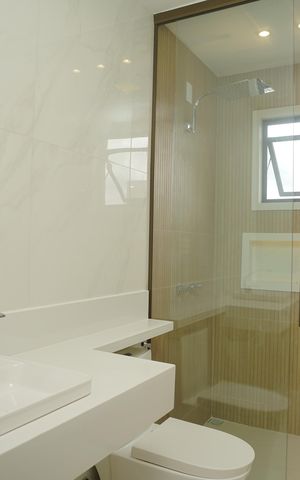 Casa de condomínio para alugar com 258m², 3 quartos e 4 vagas Casa de condomínio para alugar com 258m², 3 quartos e 4 vagasBanheiro do Quarto 3