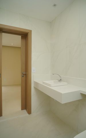 Casa de condomínio para alugar com 258m², 3 quartos e 4 vagas Casa de condomínio para alugar com 258m², 3 quartos e 4 vagasBanheiro do Quarto 3