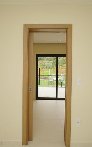 Casa de condomínio para alugar com 258m², 3 quartos e 4 vagas Casa de condomínio para alugar com 258m², 3 quartos e 4 vagasCloset do quarto 3