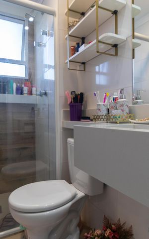 Apartamento para alugar com 56m², 2 quartos e 1 vaga Apartamento para alugar com 56m², 2 quartos e 1 vagaBanheiro