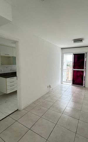 Apartamento à venda com 63m², 2 quartos e 1 vagaSala
