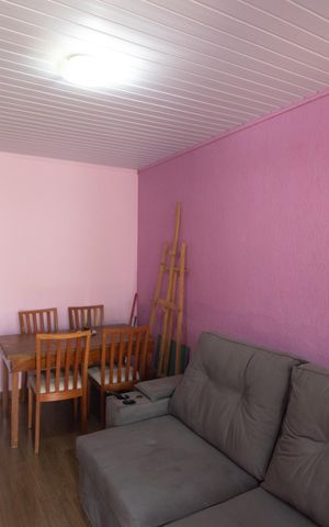 Casa à venda com 111m², 4 quartos e 3 vagas Casa à venda com 111m², 4 quartos e 3 vagasSala
