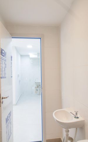 Apartamento para alugar com 33m², 2 quartos e sem vaga Apartamento para alugar com 33m², 2 quartos e sem vagaBanheiro