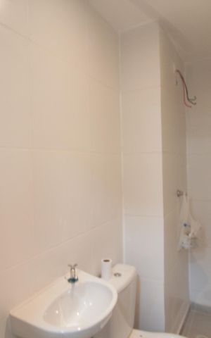 Apartamento para alugar com 33m², 2 quartos e sem vaga Apartamento para alugar com 33m², 2 quartos e sem vagaBanheiro