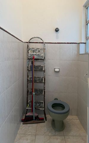 Apartamento para alugar com 114m², 2 quartos e sem vagaBanheiro de serviço