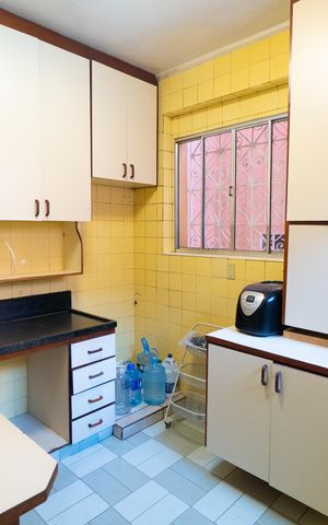 Casa à venda com 290m², 4 quartos e 4 vagas Casa à venda com 290m², 4 quartos e 4 vagasCozinha