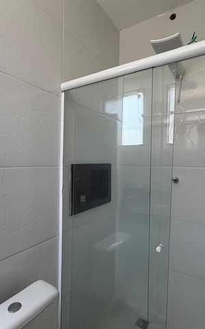 Casa de condomínio para alugar com 350m², 5 quartos e 1 vaga Casa de condomínio para alugar com 350m², 5 quartos e 1 vagaBanheiro da suíte 2