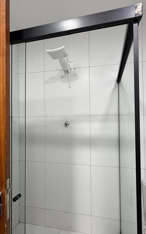 Casa de condomínio para alugar com 350m², 5 quartos e 1 vaga Casa de condomínio para alugar com 350m², 5 quartos e 1 vagaBanheiro da suíte 3