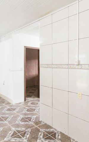Casa à venda com 106m², 2 quartos e 2 vagas Casa à venda com 106m², 2 quartos e 2 vagasCozinha