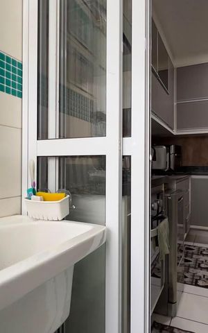Apartamento à venda com 72m², 3 quartos e 1 vaga Apartamento à venda com 72m², 3 quartos e 1 vagaCozinha e Área de Serviço