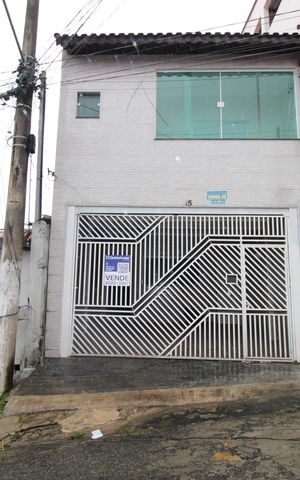Casa à venda com 265m², 3 quartos e 2 vagasFachada