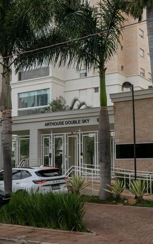 Apartamento para alugar com 189m², 4 quartos e 4 vagas Apartamento para alugar com 189m², 4 quartos e 4 vagasDETALHE PORTARIA