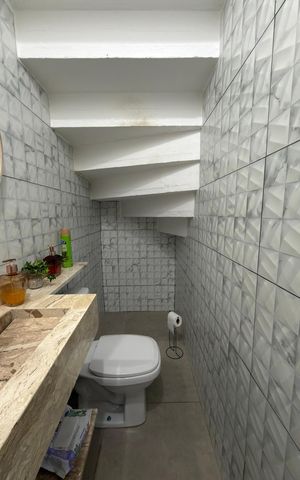 Casa à venda com 100m², 3 quartos e 1 vaga Casa à venda com 100m², 3 quartos e 1 vagaLavabo