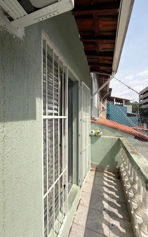Casa à venda com 100m², 3 quartos e 1 vaga Casa à venda com 100m², 3 quartos e 1 vagaQuarto 3 Sacada