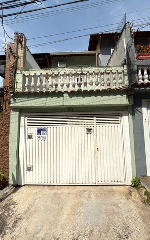Casa à venda com 100m², 3 quartos e 1 vaga Casa à venda com 100m², 3 quartos e 1 vagaFachada