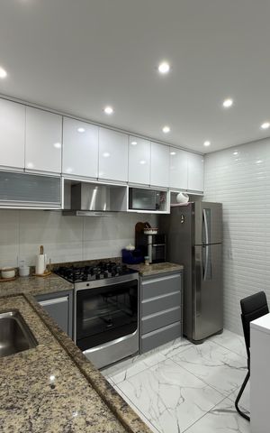 Casa à venda com 100m², 3 quartos e 1 vaga Casa à venda com 100m², 3 quartos e 1 vagaCozinha