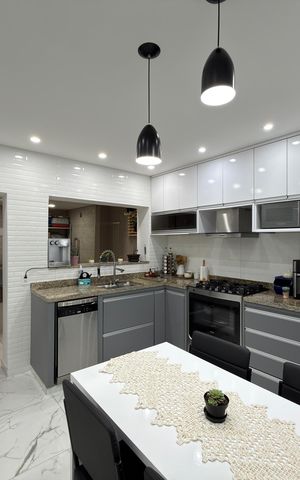 Casa à venda com 100m², 3 quartos e 1 vaga Casa à venda com 100m², 3 quartos e 1 vagaCozinha
