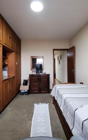 Casa à venda com 143m², 2 quartos e 2 vagasQuarto 2