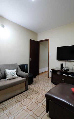 Casa à venda com 143m², 2 quartos e 2 vagasSala