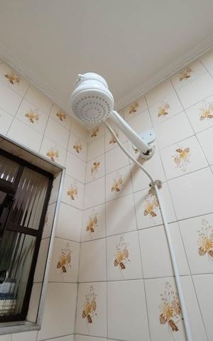 Casa à venda com 143m², 2 quartos e 2 vagasBanheiro 2