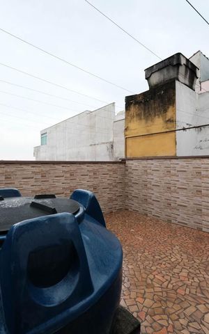 Casa à venda com 143m², 2 quartos e 2 vagasÁrea externa