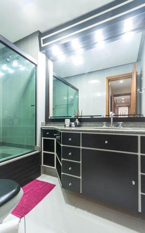 Apartamento à venda com 159m², 3 quartos e 2 vagasBanheiro Suíte