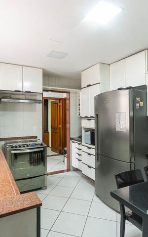 Apartamento à venda com 159m², 3 quartos e 2 vagasCozinha