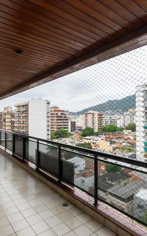 Apartamento à venda com 159m², 3 quartos e 2 vagasVaranda da Sala