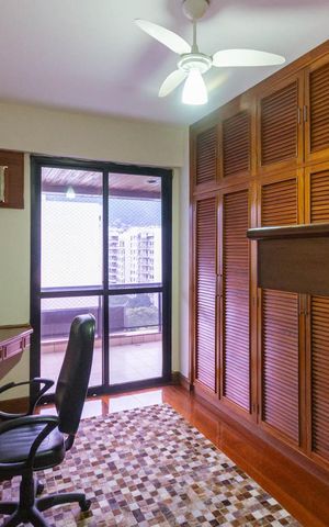 Apartamento à venda com 159m², 3 quartos e 2 vagasQuarto 2