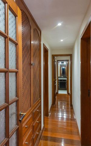 Apartamento à venda com 159m², 3 quartos e 2 vagasCorredor